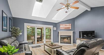 Bike In/Bike Out Home in Bella Vista