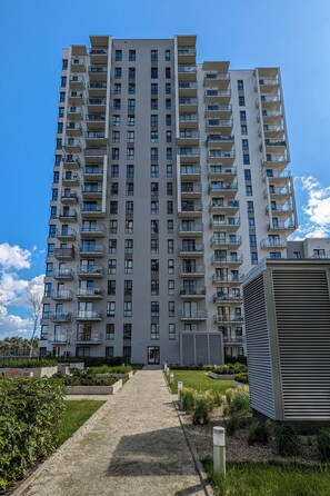 Front of property - Lema Apartment Gdańsk by Renters (Gdansk)