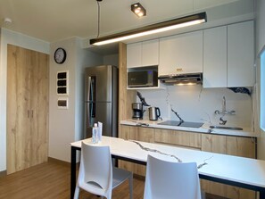 Apartment | 1 bedroom, Internet - w Deluxe 1BR Near Kennedy Park in Miraflores (Lima)