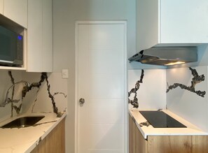 Apartment | 1 bedroom, Internet - w Modern 1BR w AC Near Kennedy Park (Lima)