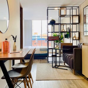 1 bedroom, Internet - w Exceptional Loft With Modern Deco in Bogota (Bogotá)