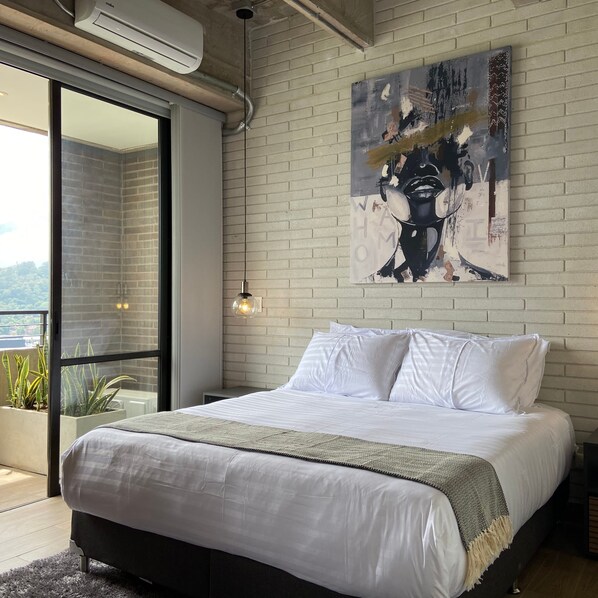 Apartamento | 1 dormitorio, escritorio, Internet