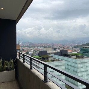 Apartment - w Wonderful 1BR With Moder Balcony in Poblado (Medellín)