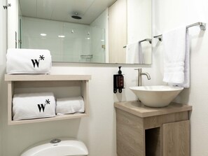 Apartment | Bathroom | Towels