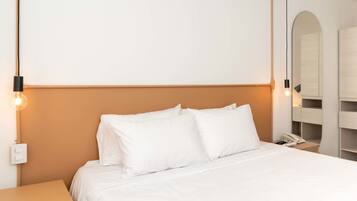 Apartment | 1 bedroom, bed sheets