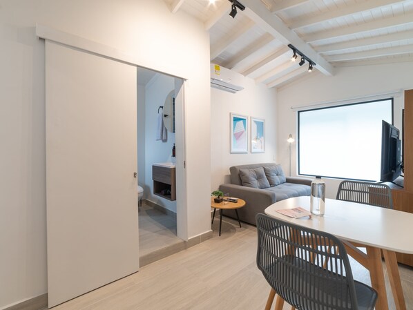 Apartment | 1 bedroom, Internet - Radiant Loft With Amazing View in El Poblado (Medellín)