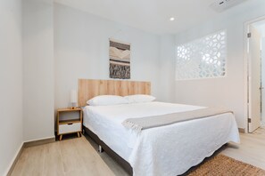 1 bedroom, Internet - w Phenomenal 1BR w Balcony in Panama (Panama City)