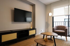 Apartment - w Sensational 2BR w Balcony in Miraflores (Lima)