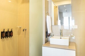 Apartment | 1 bedroom, Internet - w Wonderful Loft w Fantastic View in Crespo (Cartagena)