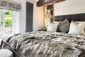 House | 3 bedrooms, Internet - The Coronation Family Cottage - Hot Tub (Grange-over-Sands)