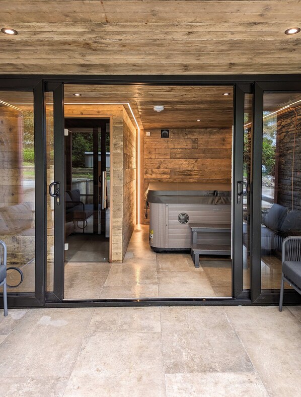 House - The Hideaway at Higher Longtail (Windermere)