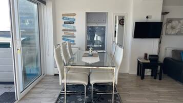 Studio | 2 bedrooms, iron/ironing board, Internet