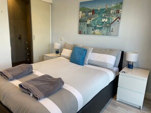 Studio | 2 Schlafzimmer, Bügeleisen/Bügelbrett, Internetzugang