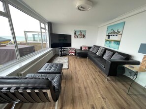 House | 4 bedrooms, iron/ironing board, Internet - Exquisite Beachfront Residence With Luxurious Interiors The Cozy Clam Pevensey Bay (Pevensey)