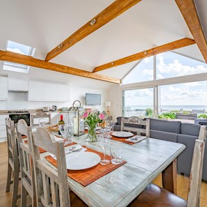 3 bedrooms, iron/ironing board, Internet - Fisherman s Croft Your Dream Getaway Awaits (Pevensey)