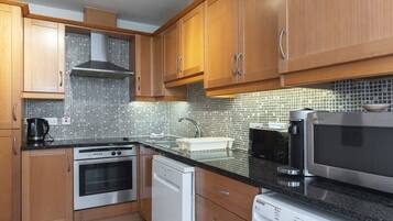 2 bedrooms, Internet