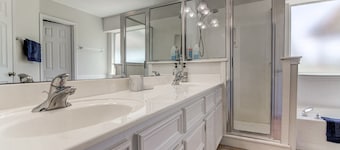 Spacious 3BR Retreat Close to Downtown & Outlets