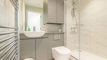 House | Bathroom