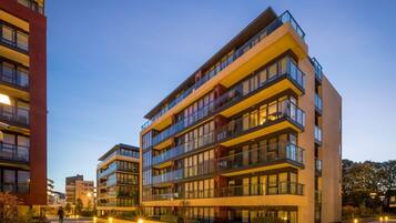 Apartment | 2 bedrooms, desk