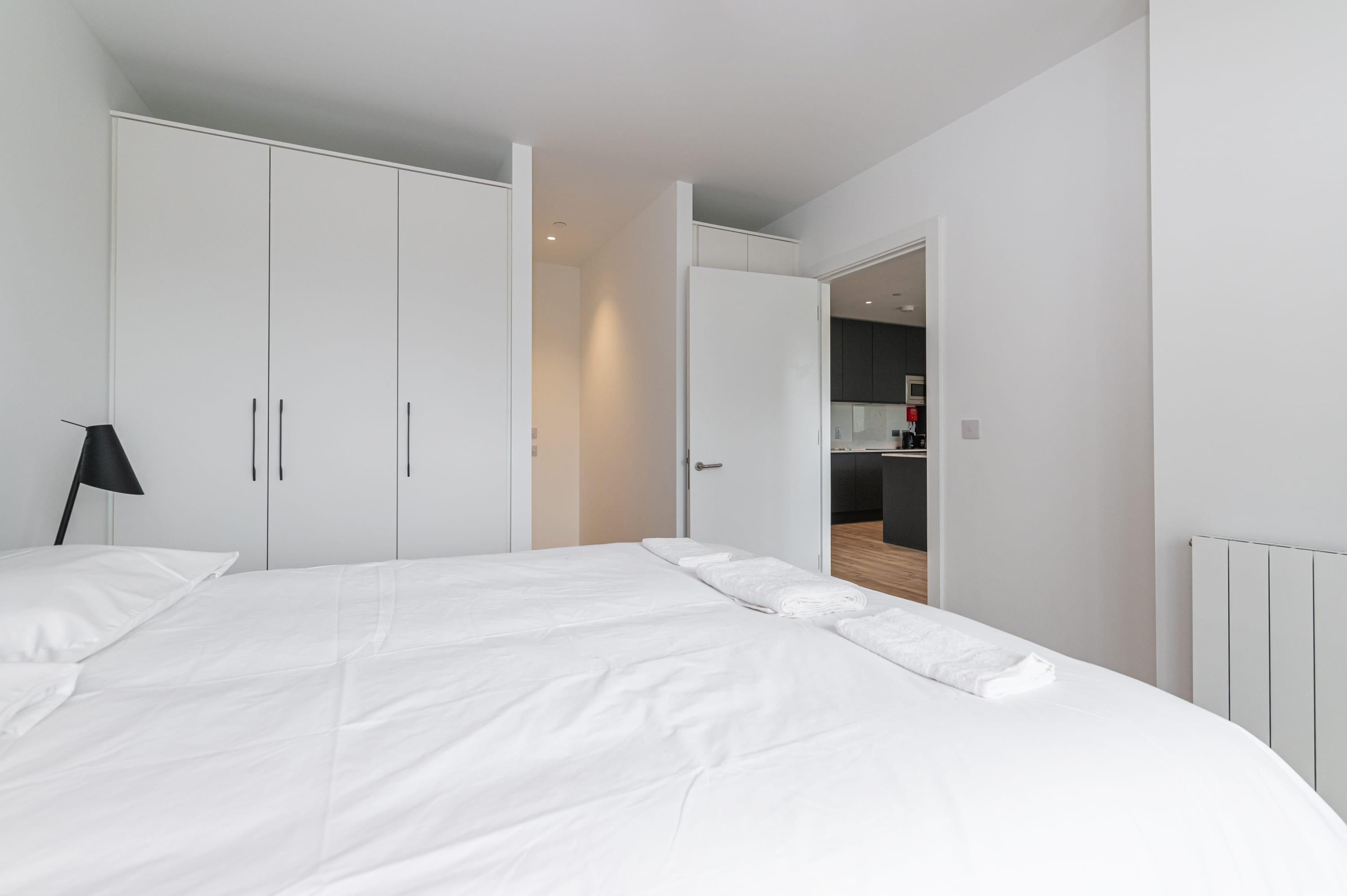 Apartemen | 2 kamar tidur dan meja kerja