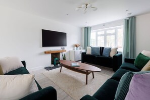 獨棟房屋 | 5 間臥室、書桌、熨斗/熨衣板、網路服務