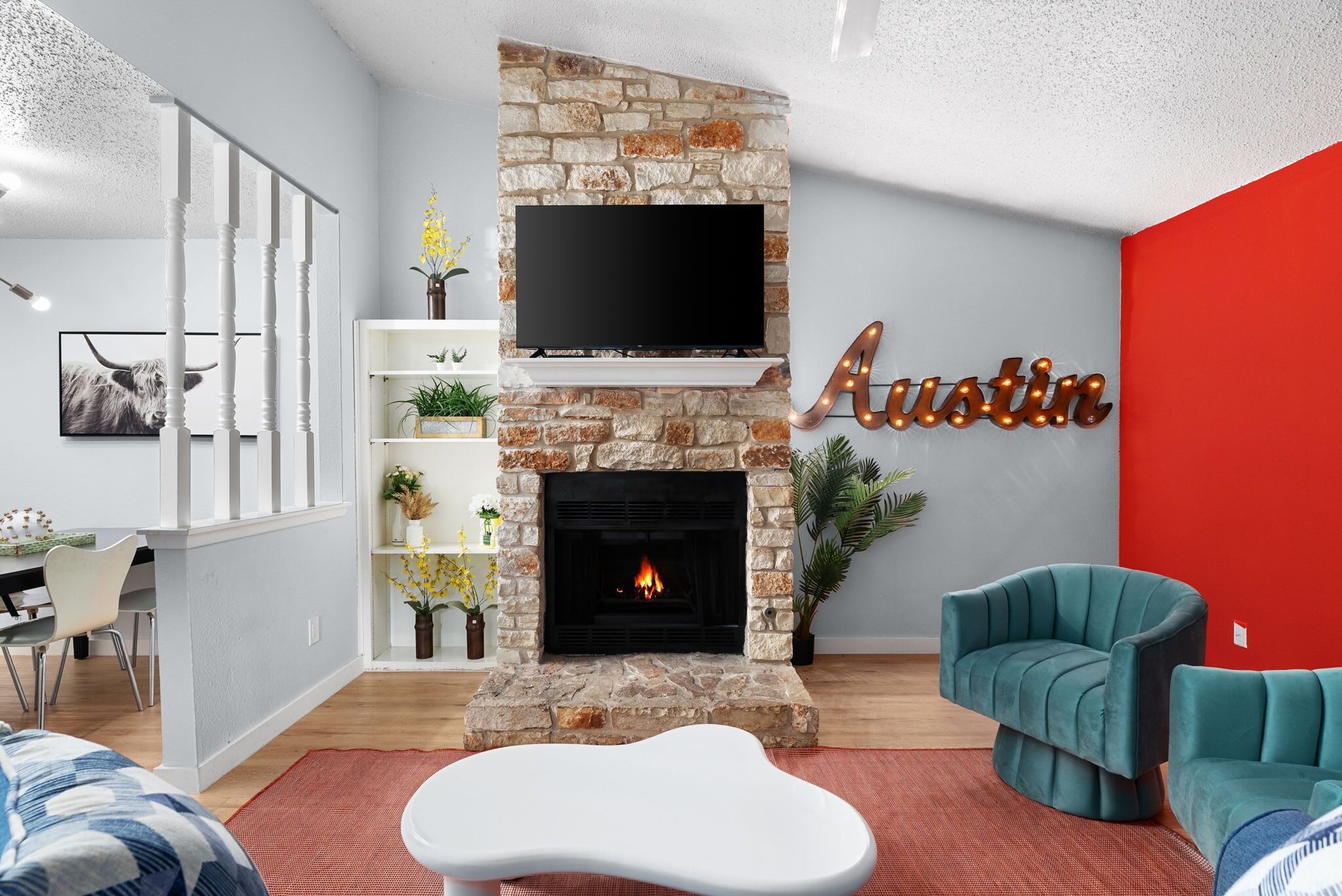The Texan House, Sleeps 6, Domain/Shopping/Q2