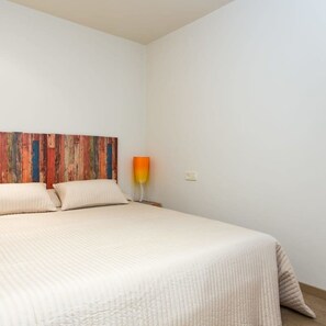 อพาร์ทเมนท์ | 1 ห้องนอน, อินเทอร์เน็ตความเร็วสูง