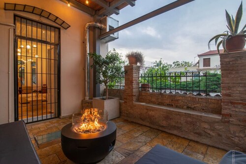 Majestic views over Acropolis