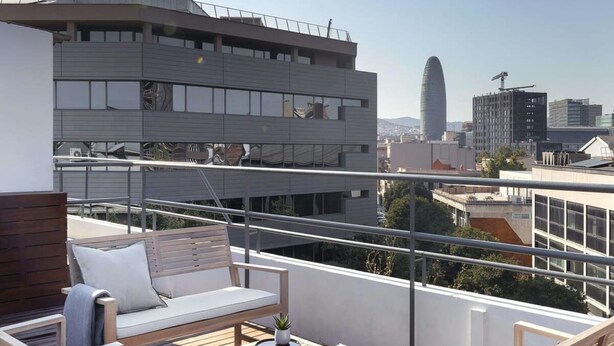 Exterior - Grand Oasis Bright 2 Bedroom in Poble Nou (Barcelona)