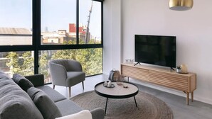 Exterior - Grand Oasis Bright 2 Bedroom in Poble Nou (Barcelona)