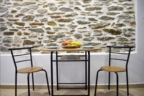 Studio | 2 bedrooms, desk, soundproofing - Myrsini's Studios in Chorto Pelion (South Pelion)