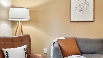 Apartment | 2 bedrooms, Internet