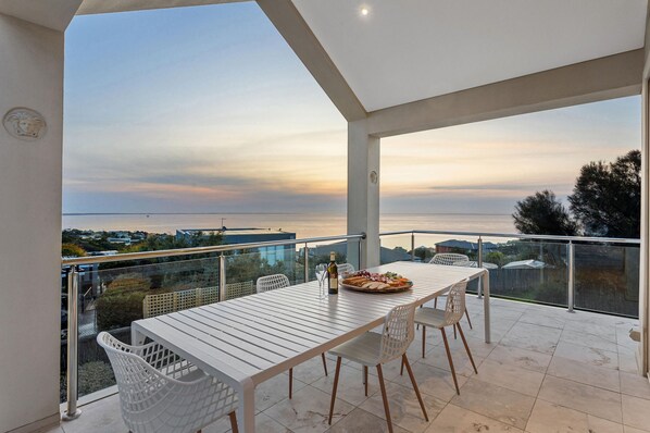 House | 4 bedrooms, Internet