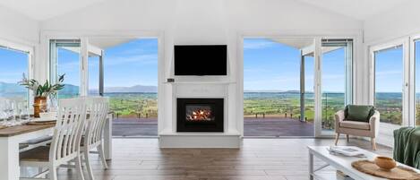 House | 4 bedrooms, Internet