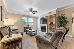 Apartment | 3 bedrooms, Internet