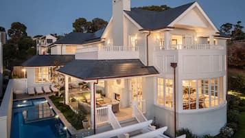 House | 5 bedrooms, Internet