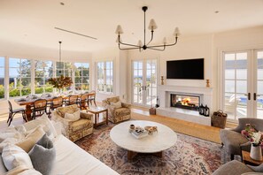 House | 5 bedrooms, Internet - Barrington in Mornington (Mornington)