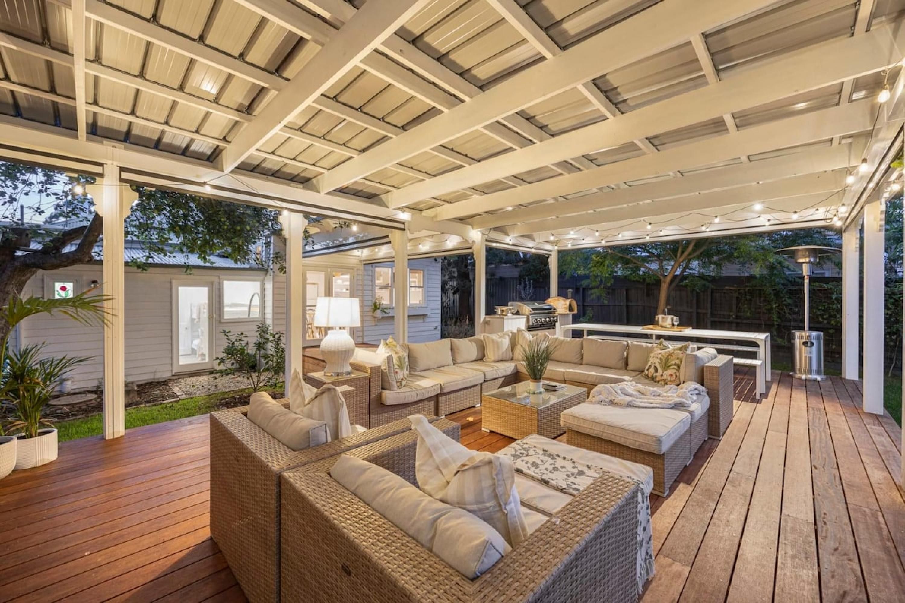 House | 6 bedrooms, Internet