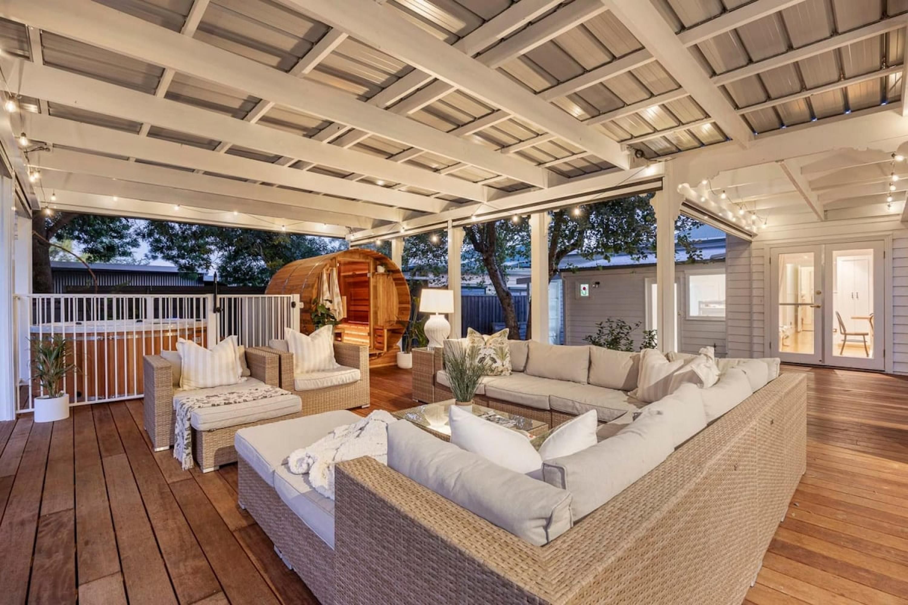 House | 6 bedrooms, Internet