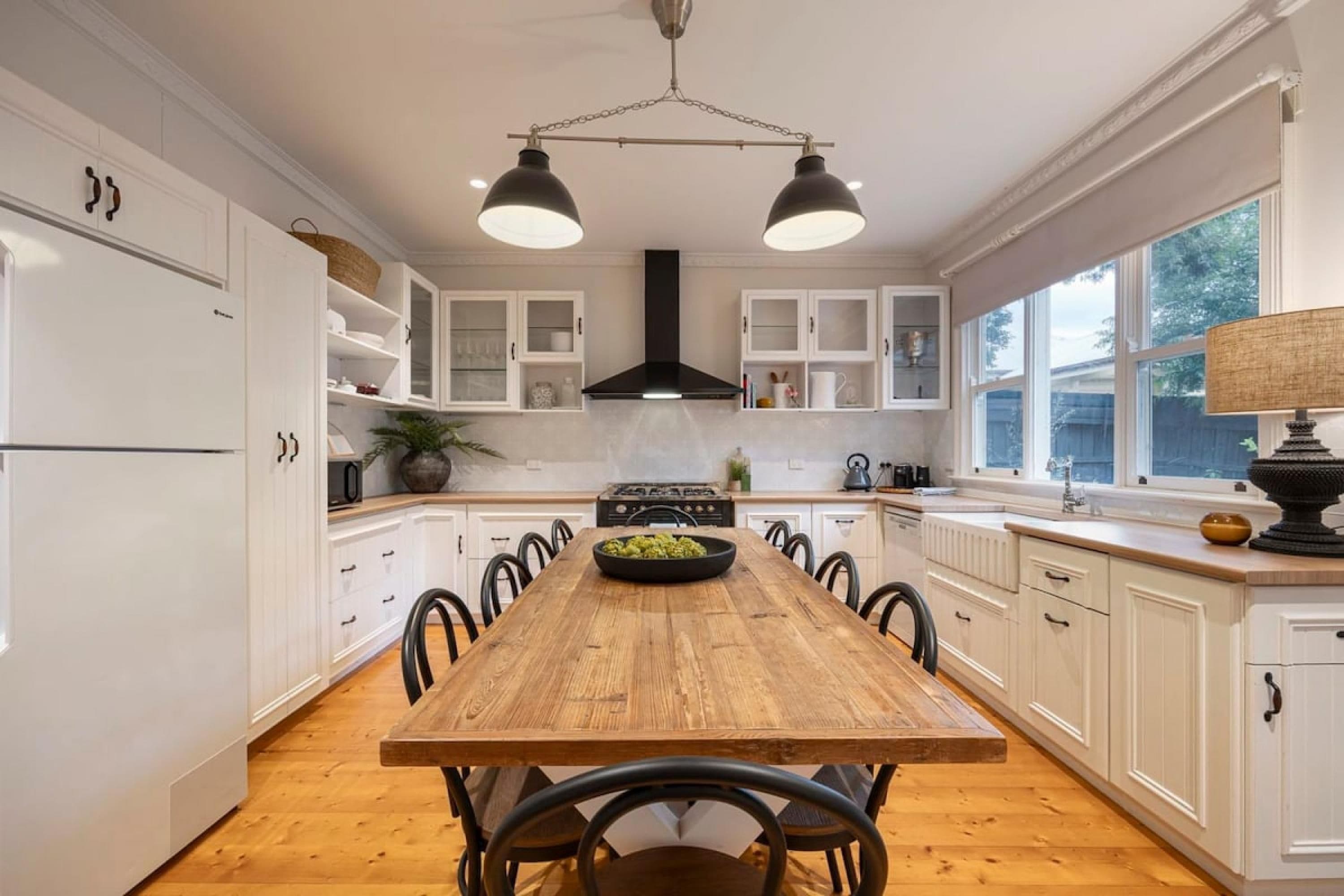 House | 6 bilik tidur, Internet 