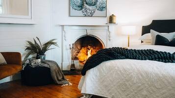 House | 6 bilik tidur, Internet