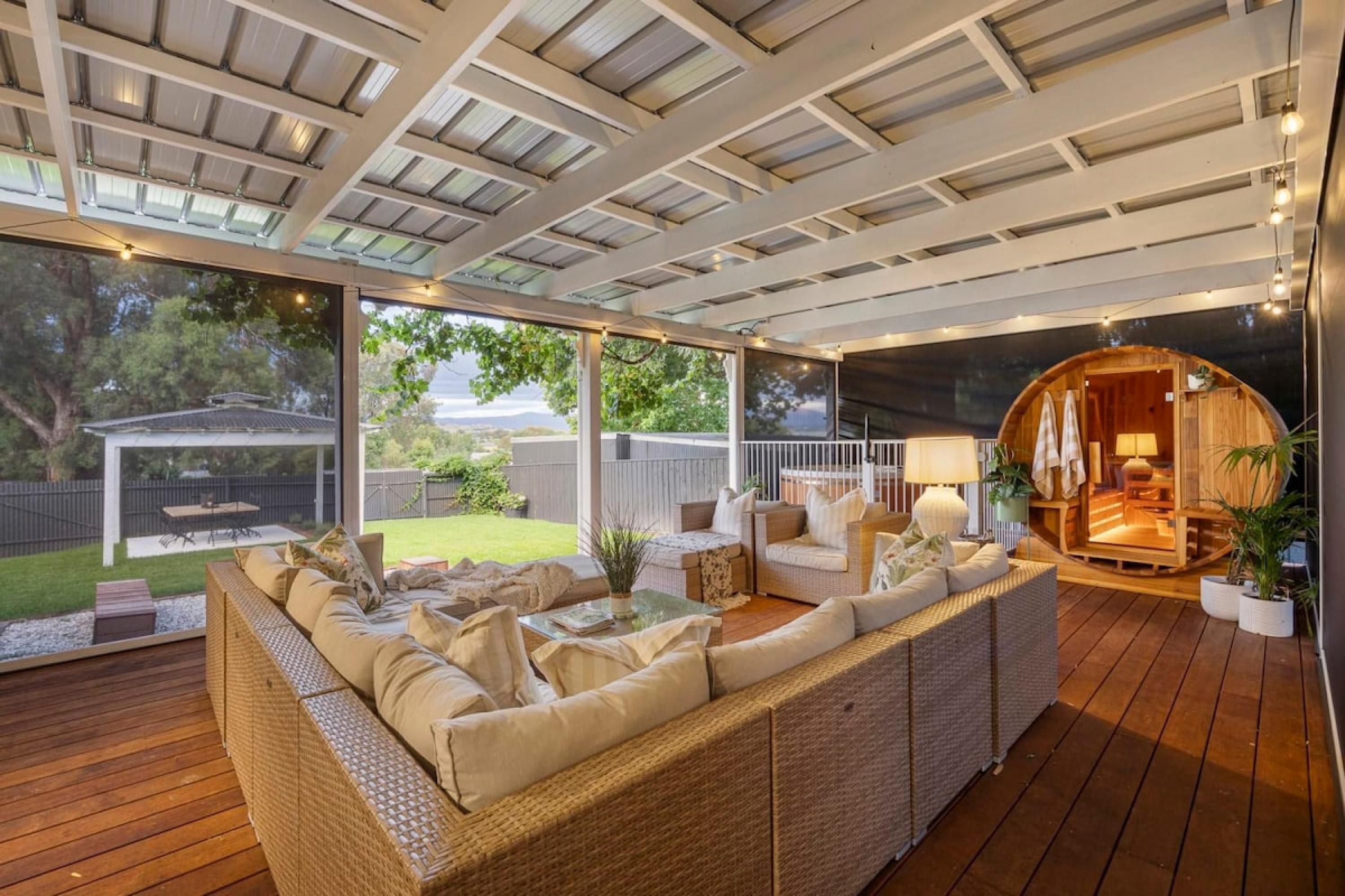 House | 6 bedrooms, Internet