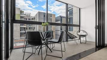 Apartment | 1 bedroom, desk, iron/ironing board