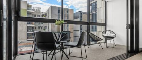 Apartment | 1 bedroom, desk, iron/ironing board