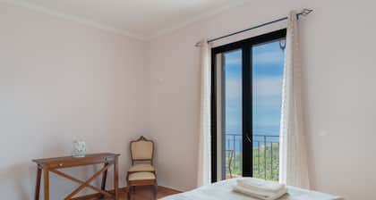 Villa Flor in Santa Cruz
