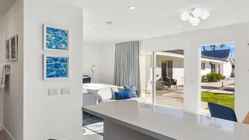 บ้านพัก | 4 ห้องนอน, โต๊ะทำงาน, เตารีด/โต๊ะรีดผ้า, อินเทอร์เน็ตความเร็วสูง