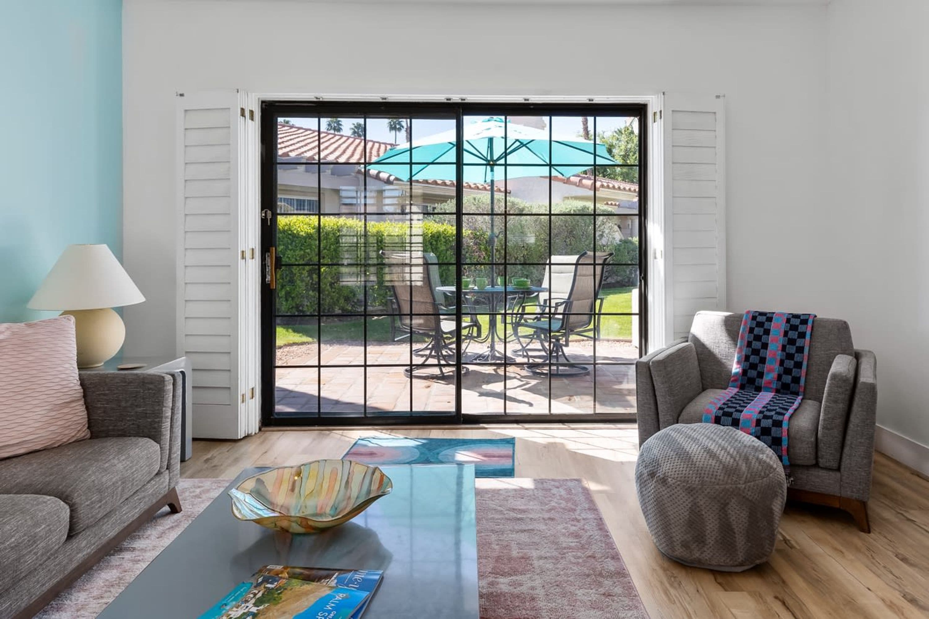 2 habitaciones, tabla de planchar con plancha y acceso a internet 