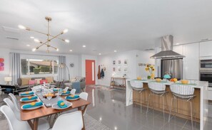 House | 4 bedrooms, Internet - Pop Art Paradise- Monthly Pool Spa (Palm Springs)