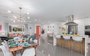 House | 4 bedrooms, Internet - Pop Art Paradise- Monthly Pool Spa (Palm Springs)