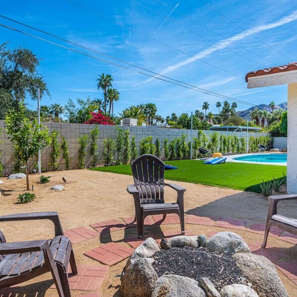 House | 3 bedrooms, iron/ironing board, Internet
